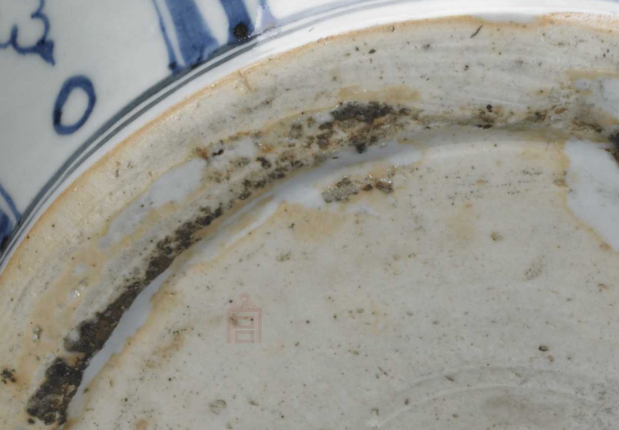 景德镇窑青花缠枝牡丹纹罐B17.jpg